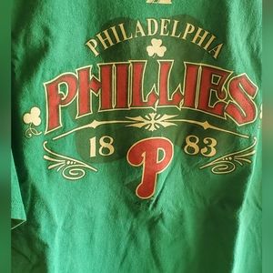 Phillies t-shirt NWOT size XL